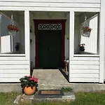 Skjeggestad فيلة *