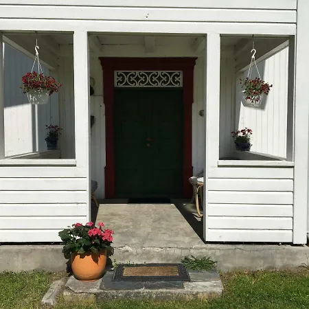 Skjeggestad Villa *